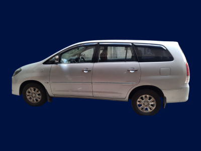 Toyota Innova Premium SUV